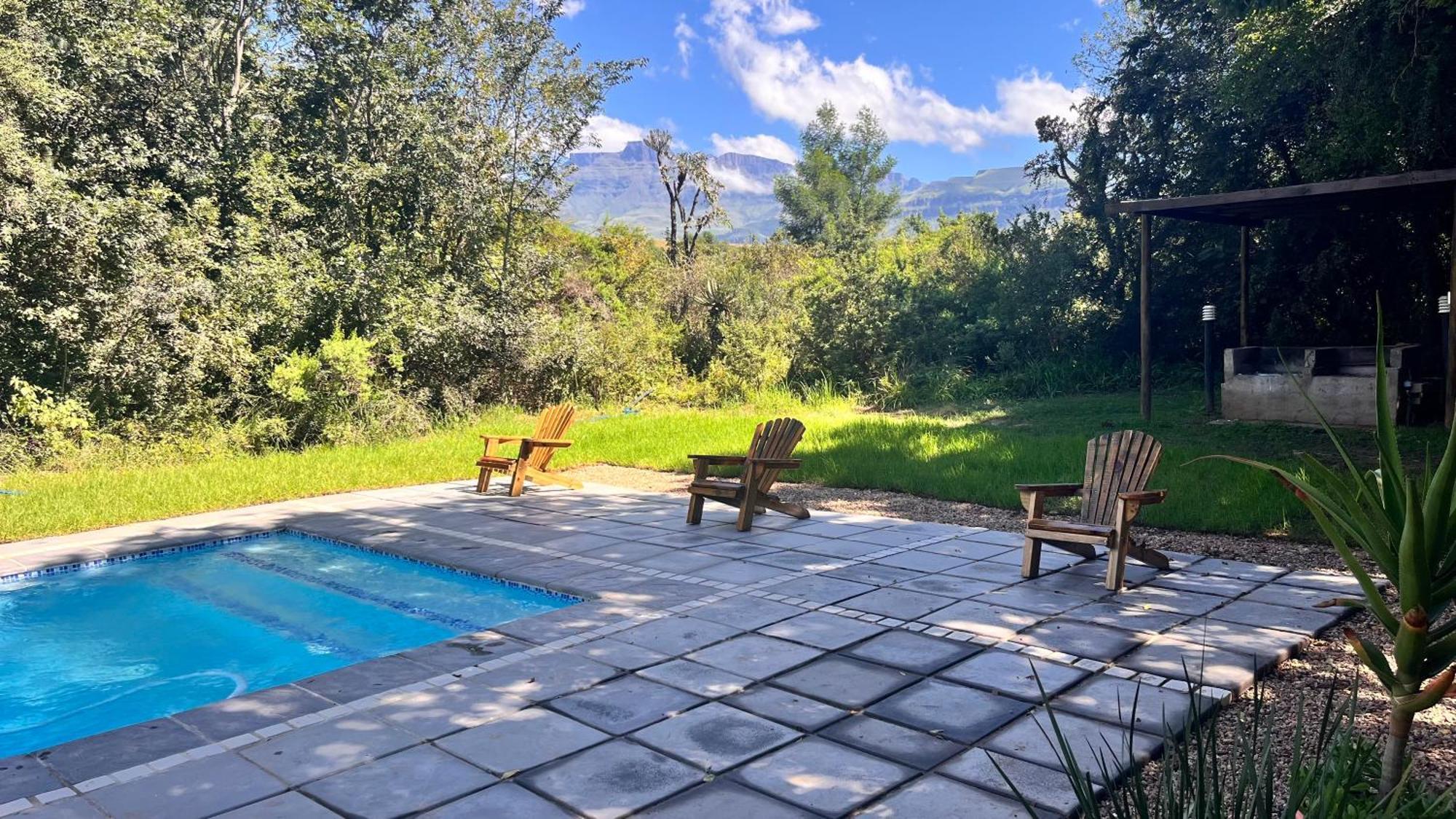Drakensberg Inkosana Lodge Champagne Valley Exterior foto
